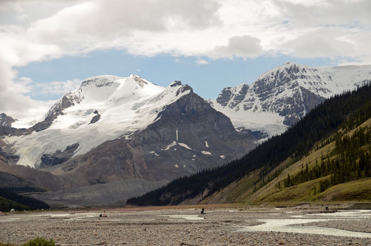 01 Mount Athabasca and Mount Andromeda From Just Beyond Columbia Icefield On Icefields Parkway